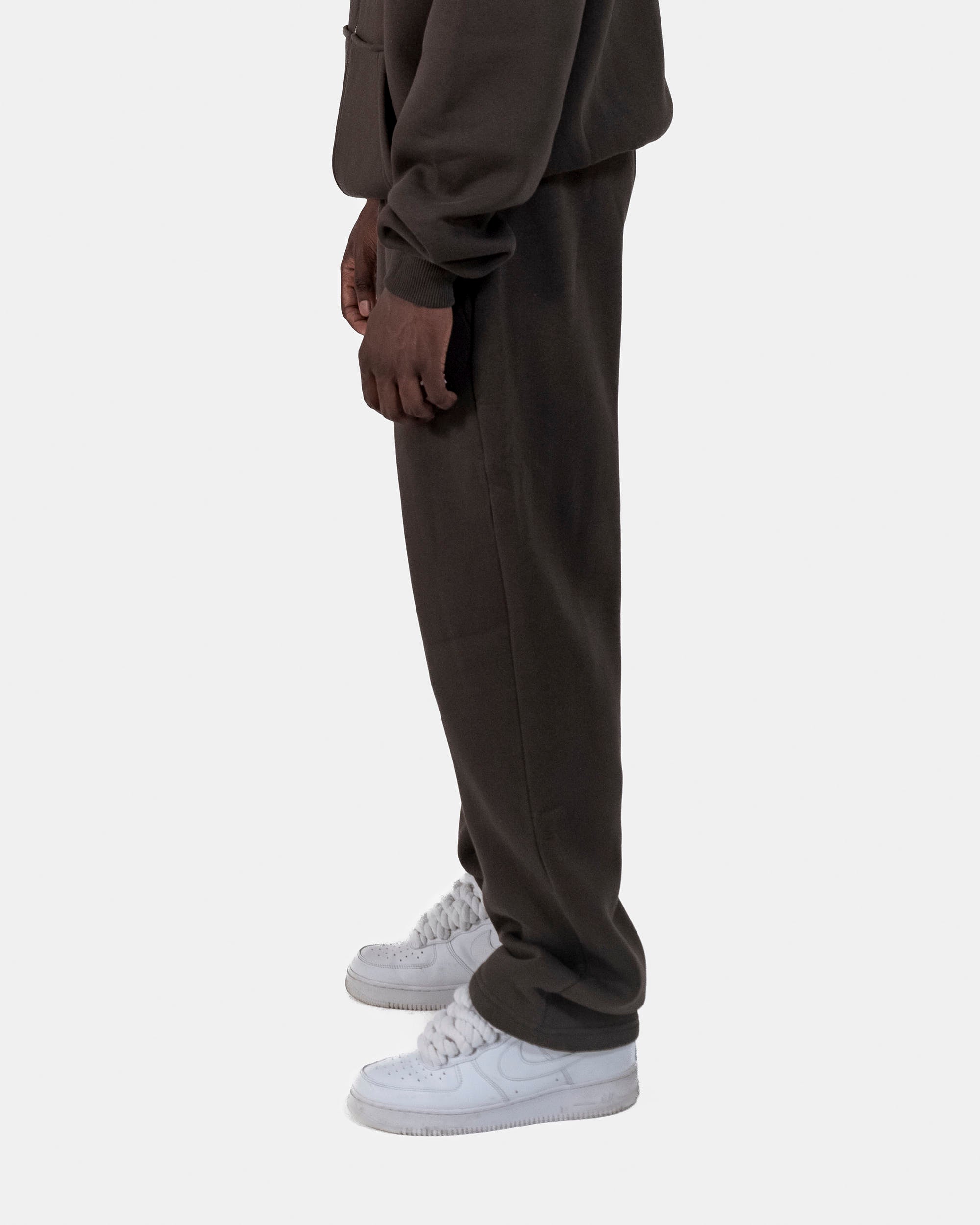 ESSENTIAL PANTS (BROWN)