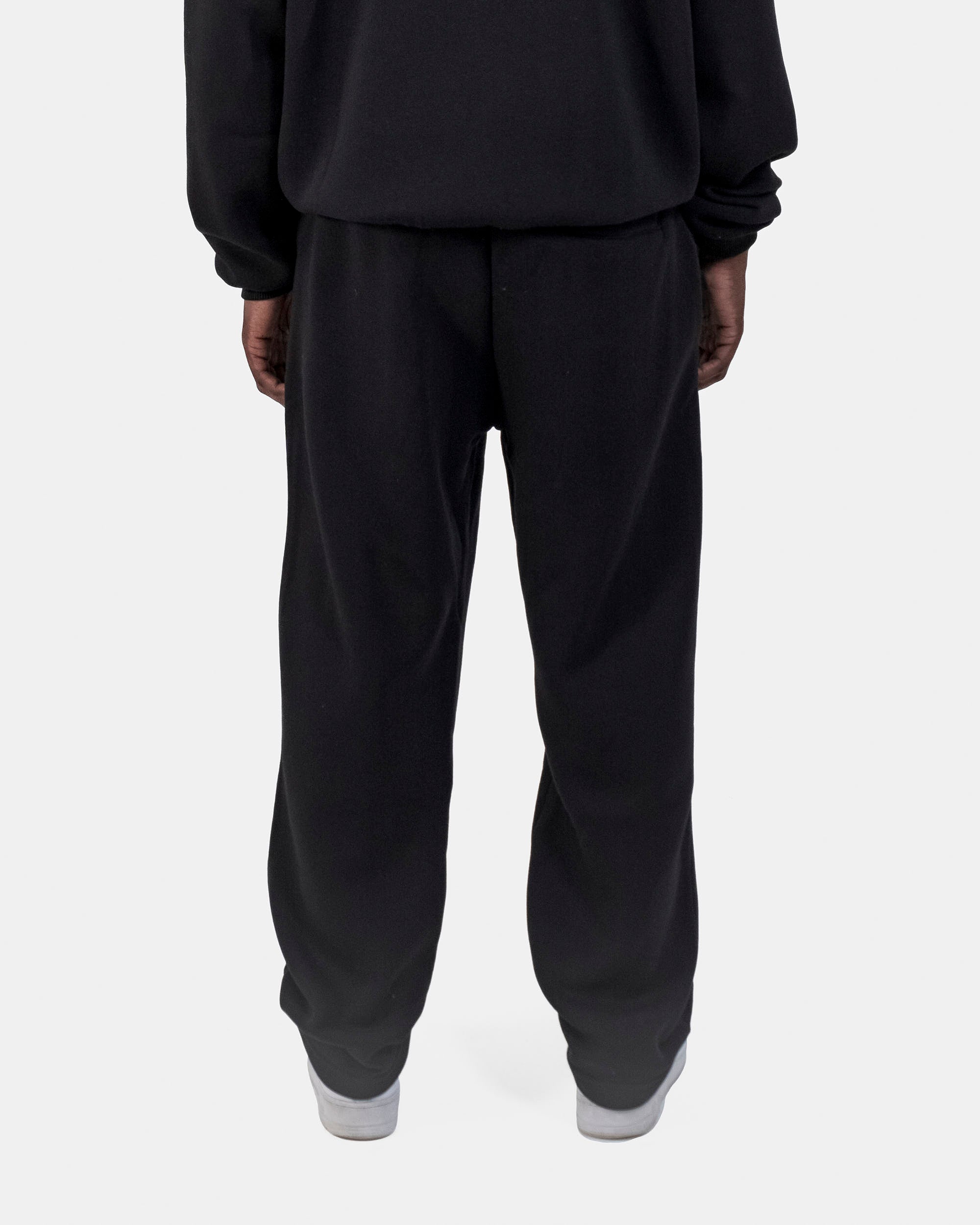 ESSENTIAL PANTS (BLACK)