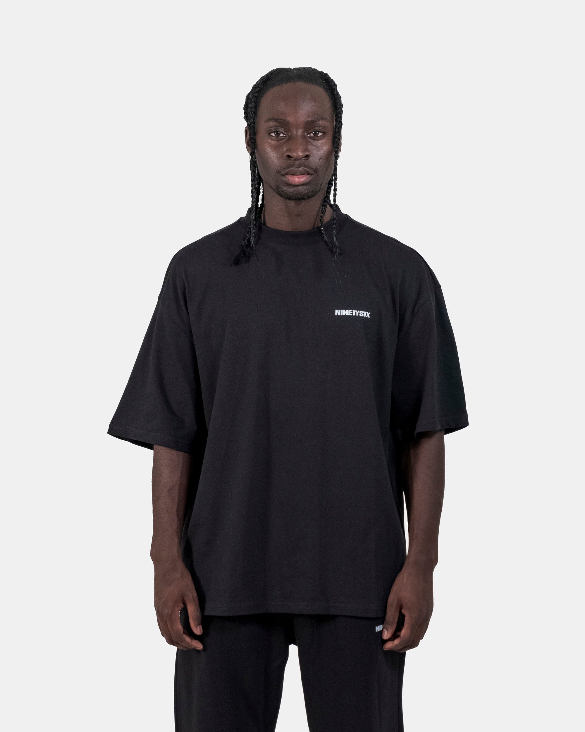ESSENTIAL T-SHIRT (BLACK)