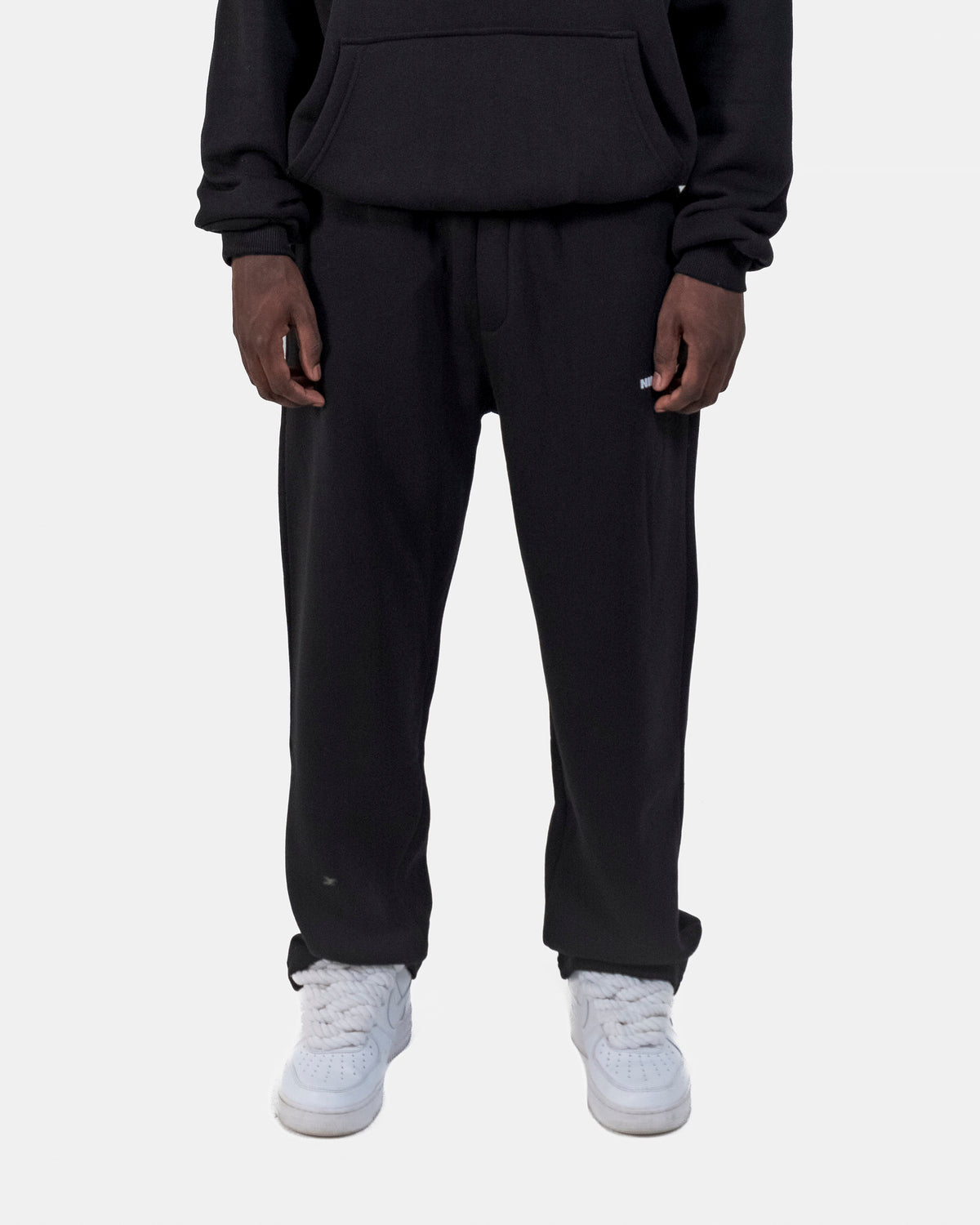 ESSENTIAL PANTS (BLACK)